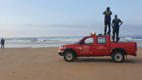 B&uacute;squeda del joven en el AGUA.