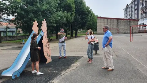 Reforma del &aacute;rea de juego del colegio Virgen de Valencia de Pi&eacute;lagos