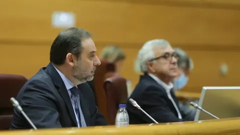 El ministro de Transportes, Movilidad y Agenda Urbana, Jos&eacute; Luis &Aacute;balos, durante su comparecencia en el Senado en comisi&oacute;n de su departamento. En Madrid (Espa&ntilde;a), a 3 de junio de 2020.