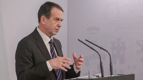 Rueda de prensa del presidente de la Federaci&oacute;n Espa&ntilde;ola de Municipios y Provincias (FEMP), Abel Caballero , tras reunirse con el presidente del Gobierno, Pedro S&aacute;nchez 