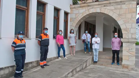 Entrega de alimentos de Anjanas Solidarias