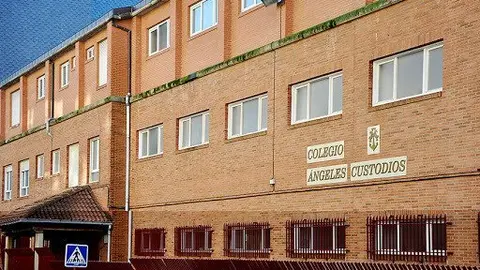 &aacute;ngeles custodios