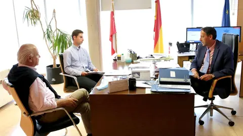 Obras P Recibe Alcalde Rasines