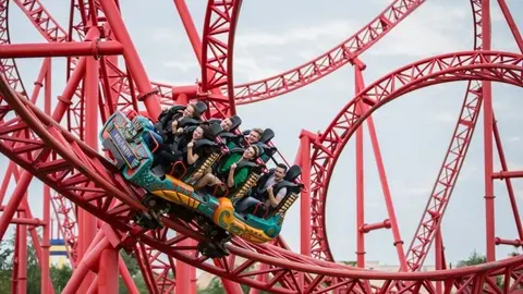 Monta&ntilde;a rusa de Parques Reunidos
