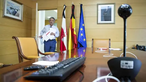 10:00 Horas. Gobierno De Cantabriael Presidente De Cantabria, Miguel &Aacute;ngel Revilla, Participa En La Reuni&oacute;n Telem&aacute;tica De La Conferencia De Presidentes.Nr 7 Jun 2020