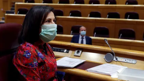 La ministra de Defensa, Margarita Robles, en el Senado