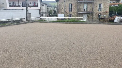 Construcci&oacute;n de las nuevas pistas de petanca de Pi&eacute;lagos