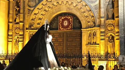 Imagen de la Dolorosa en una procesi&oacute;n de la Semana Santa