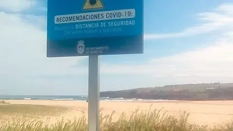 Se&ntilde;al informativa playa Cuberris de Bareyo