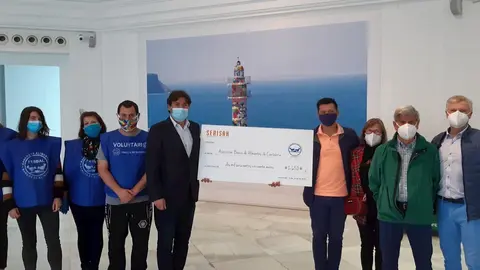 Donaci&oacute;n Serisan al Palacete embarcadero