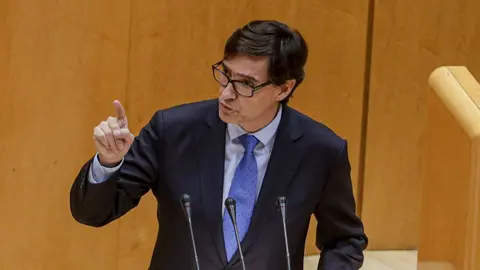 El ministro de Sanidad, Salvador Illa, durante su intervenci&oacute;n en el pleno de control al Gobierno del Senado.