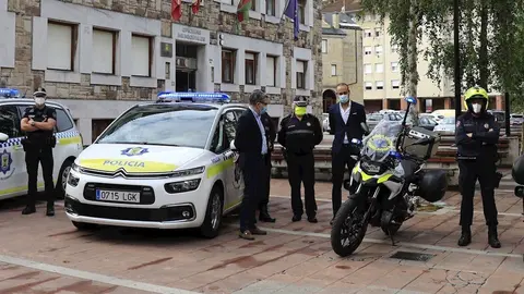 Nuevas motos y coches de la Polic&iacute;a Local