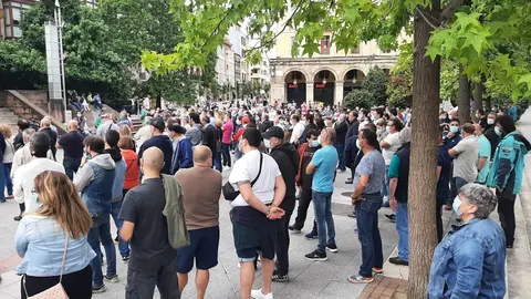 Concentraci&oacute;n de Sniace en Torrelavega