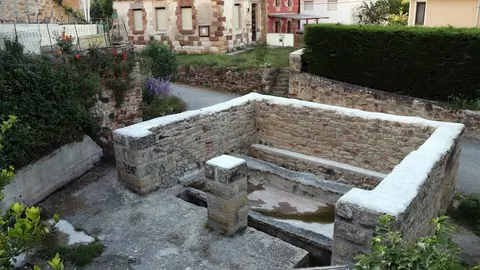 Antiguo lavadero de Rocamundo