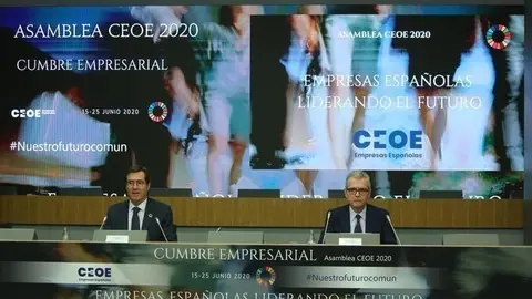 El presidente de CEOE, Antonio Garamendi, y el de Inditex, Pablo Isla