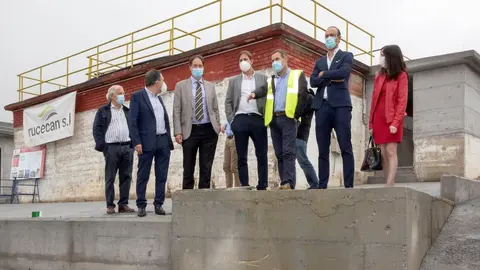 El consejero de Obras P&uacute;blicas visita las obras de renovaci&oacute;n de la red de distribuci&oacute;n entre el dep&oacute;sito de Cuatro Vientos y el de Tanos, Sierrapando y La Monta&ntilde;a