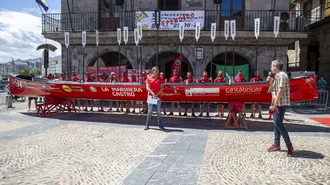 Presentaci&oacute;n Marinera de Castro