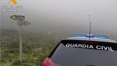 EuropaPress_3213836_nota_prensa_guardia_civil_rescata_cinco_senderistas_pasar_16_horas_zona