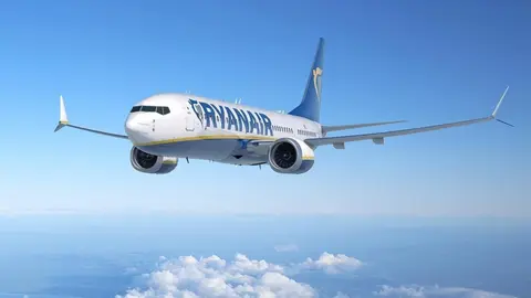 Avi&oacute;n de Ryanair.