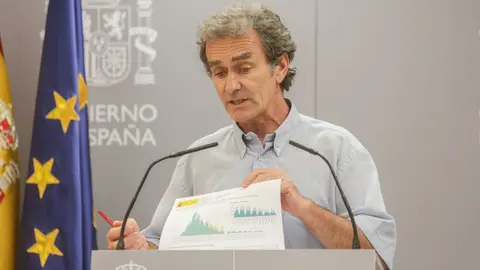 El director del Centro de Coordinaci&oacute;n de Alertas y Emergencias Sanitarias (CCAES), Fernando Sim&oacute;n, 