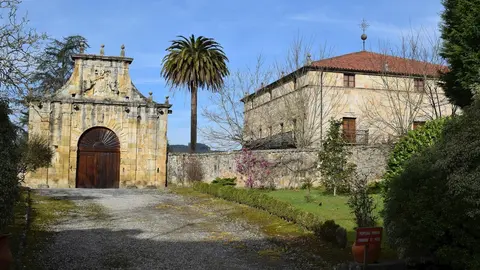 Palacio Bustamante (Renedo de Pi&eacute;lagos)