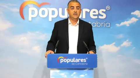 El diputado del PP en el Parlamento regional Roberto Media