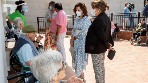 La consejera de Pol&iacute;ticas Sociales visita el CAD de Meruelo