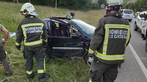 vuelco vehículo Comillas 08 07 2020