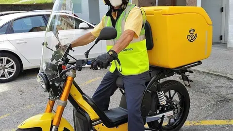 Moto el&eacute;ctrica de Correos