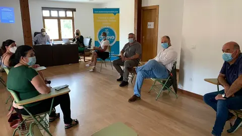 Reuni&oacute;n alcalde de Alfoz con hosteleros del municipio