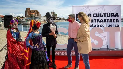 El vicepresidente y consejero de Universidades, Igualdad, Cultura y Deporte, Pablo Zuloaga, presenta en Castro la programaci&oacute;n de la &ldquo;Cultura Contraataca. Misi&oacute;n Itinerante&rdquo; para este fin de semana