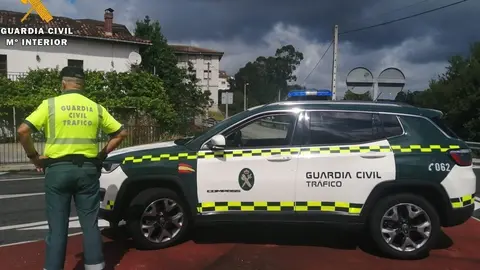 Nota De Prensa Un Menor Semiinconsciente Es Auxiliado Por La Guardia Civil