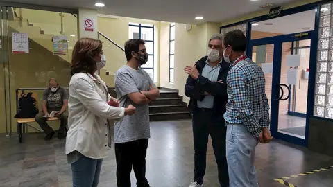 Concejales del PRC de Santander con miembros de Cruz Roja