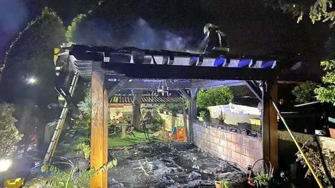 Incendio en un cenador en Comillas