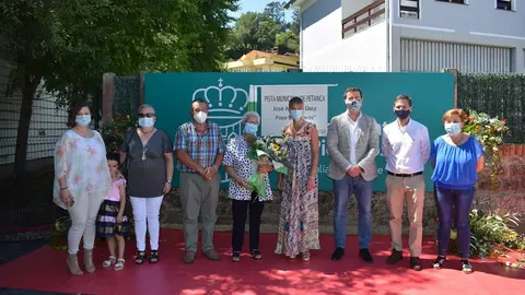 Inauguradas las nuevas pistas de petanca de Renedo, que llevan el nombre de Jos&eacute; Antol&iacute;n