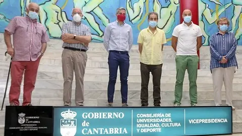 12:00 horas. Palacio de Festivales. Sala Mar&iacute;a Blanchard
El vicepresidente y consejero de Universidades, Igualdad, Cultura y Deporte, Pablo Zuloaga, participa en la presentaci&oacute;n de la iniciativa cultural Aselart-Mazcuerras 2020.
Cobertura de nota y foto
20 JULIO 2020