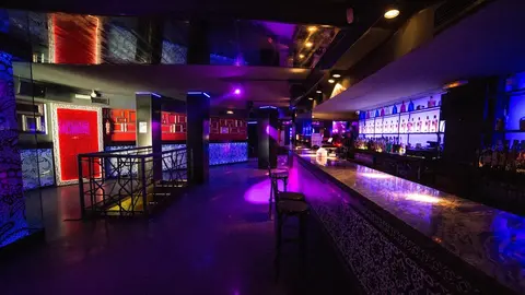 Interior de una discoteca