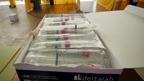 Material para realizar pruebas PCR.