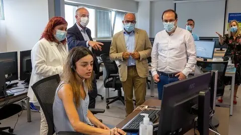 Rodr&iacute;guez visita nueva sede del servicio de atenci&oacute;n e informaci&oacute;n al Covid