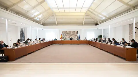 El presidente del Gobierno, Pedro S&aacute;nchez, preside la reuni&oacute;n del Consejo de ministros en Moncloa, en Madrid (Espa&ntilde;a), a 28 de julio de 2020.