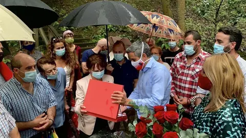 Homenaje del PSOE al alcalde de Fontibre Jos&eacute; Luis Maco