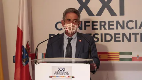 EuropaPress_3258085_presidente_cantabria_miguel_angel_revilla_comparece_medios_comunicacion