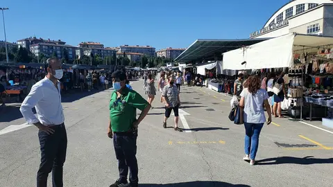 El alcalde de Torrelavega visita el MNG, que recupera la normalidad tras el positivo en Covid de un trabajador de una subcontrata