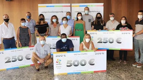 Entrega de vales de compra