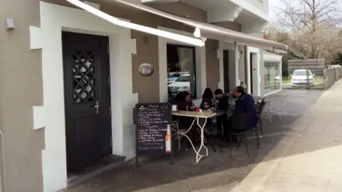 Captura de pantalla 2020-08-14 a las 21.37.25