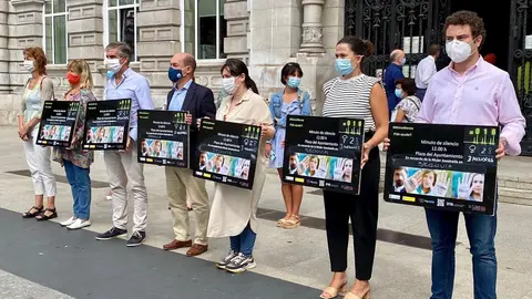 Minuto de silencio por v&iacute;ctima violencia machista