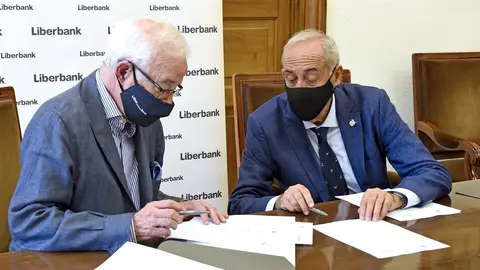 Renovaci&oacute;n del acuerdo entre Liberbank y el Colegio de Economistas de Cantabria