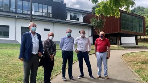 Autoridades en Centro C&iacute;vico ram&oacute;n Pelayo