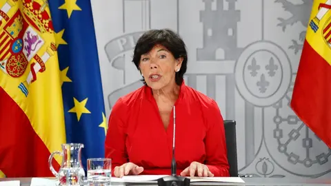 La ministra de Educaci&oacute;n y Formaci&oacute;n Profesional, Isabel Cela&aacute;, interviene durante una comparecencia ante los medios tras la Conferencia multisectorial