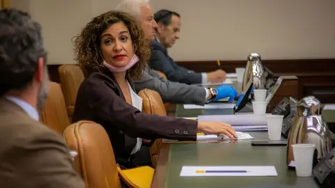 La ministra de Hacienda y portavoz del Gobierno, Mar&iacute;a Jes&uacute;s Montero, en la Comisi&oacute;n de Hacienda del Congreso 